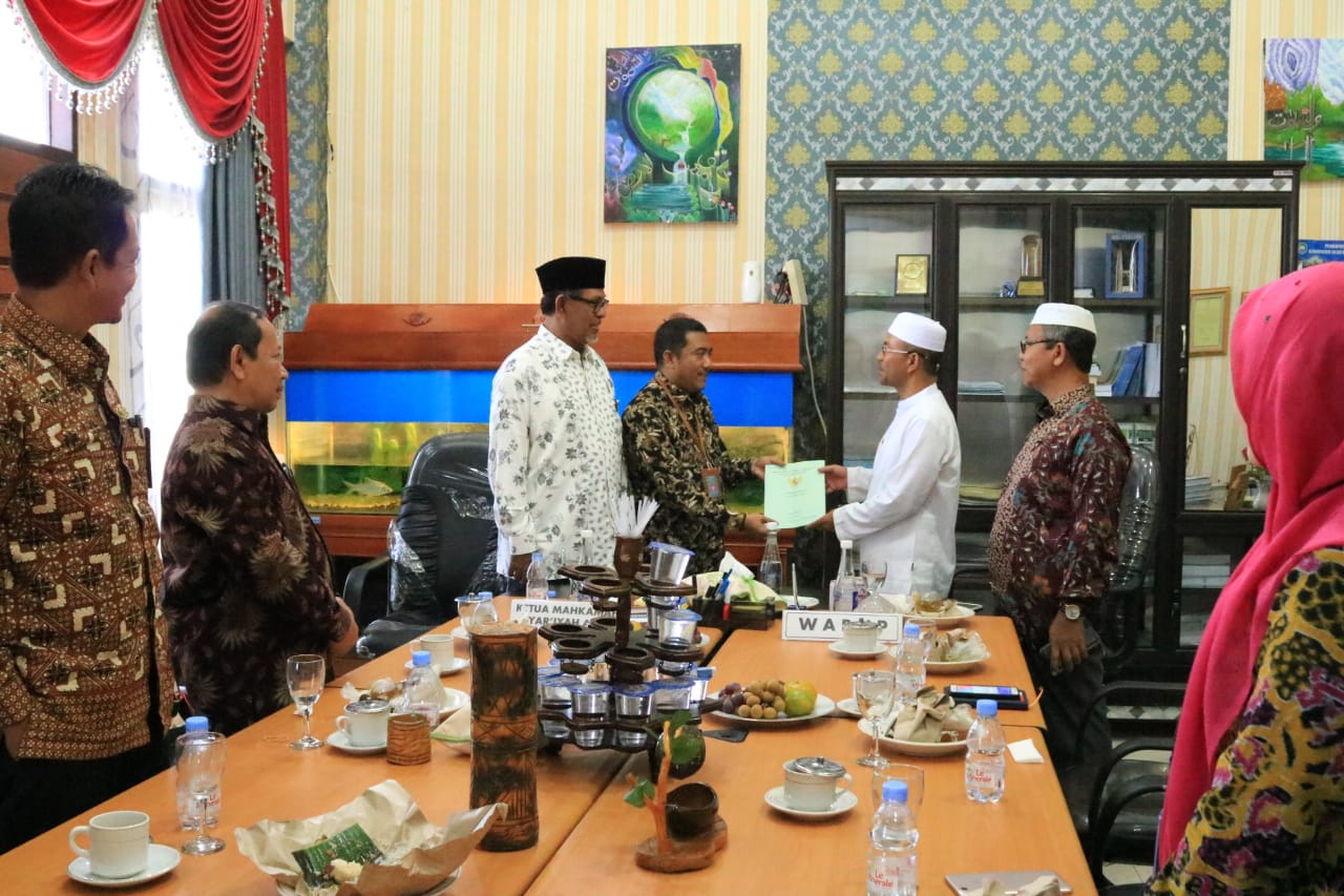 peyerahan sertifikat